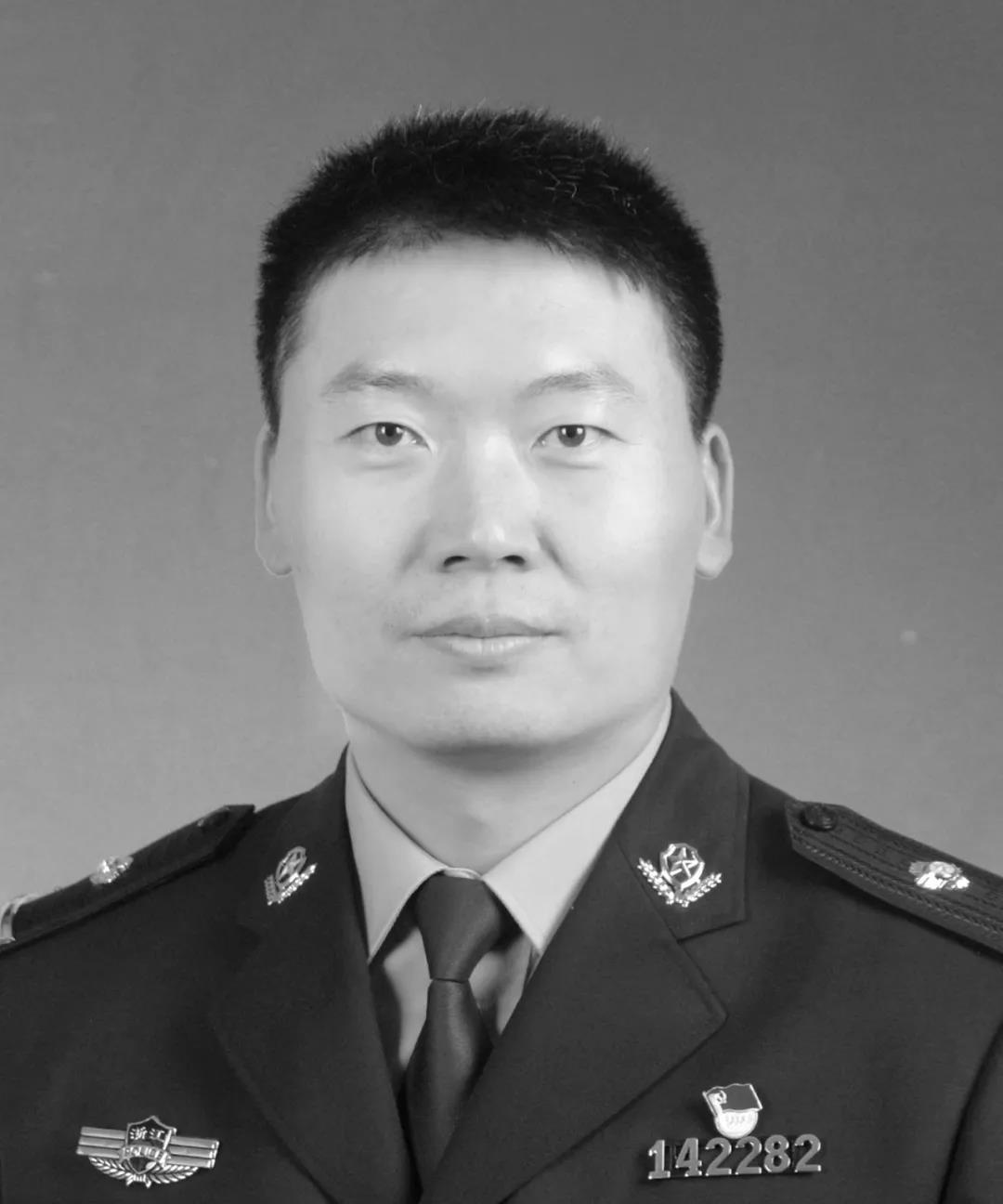 浙江诸暨牺牲民警追悼会今日举行 两名涉案人刑