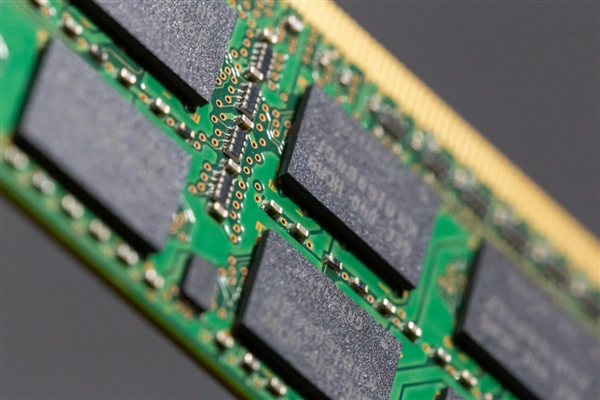 DDR5内存标准正式发布：4800MHz频率起跳、功耗降低