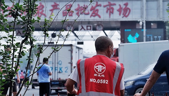 新发地开门了：瓜果蔬菜大王重装上阵