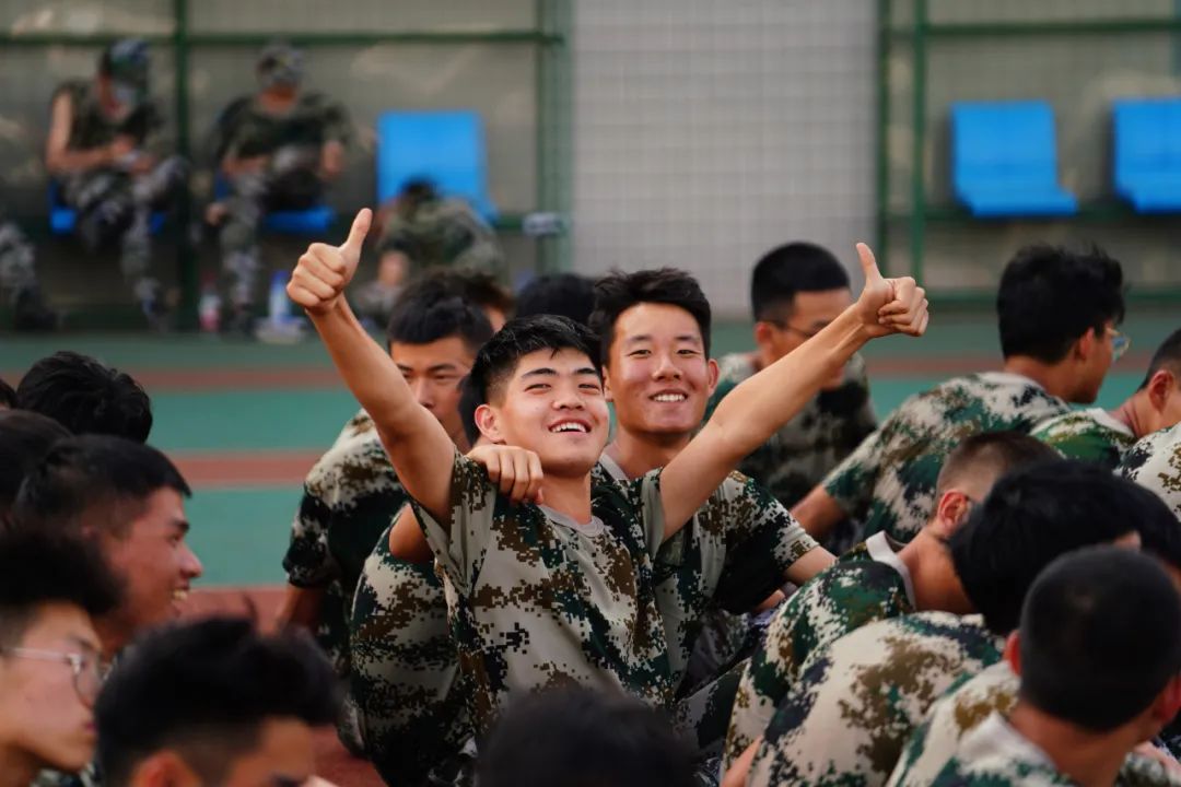 青春!立正!看谁是2020年师大“最飒连队”,快来pick吧!