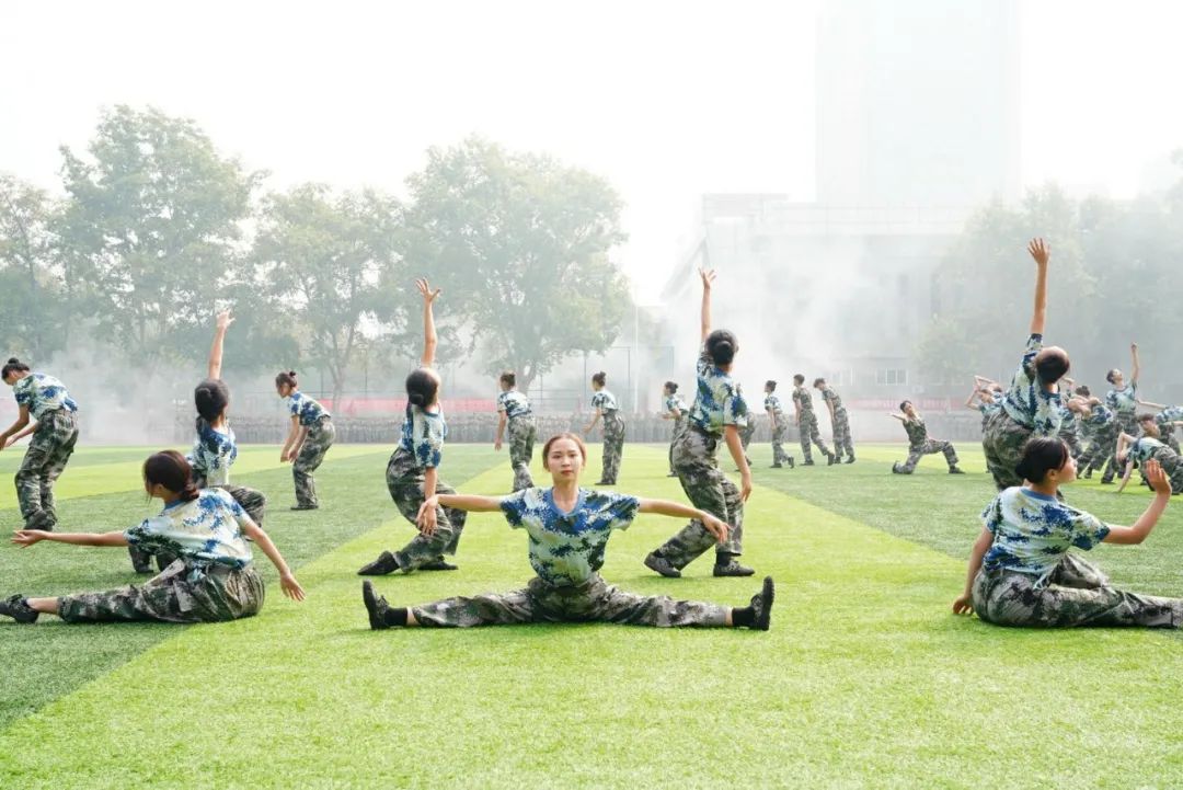 青春!立正!看谁是2020年师大“最飒连队”,快来pick吧!