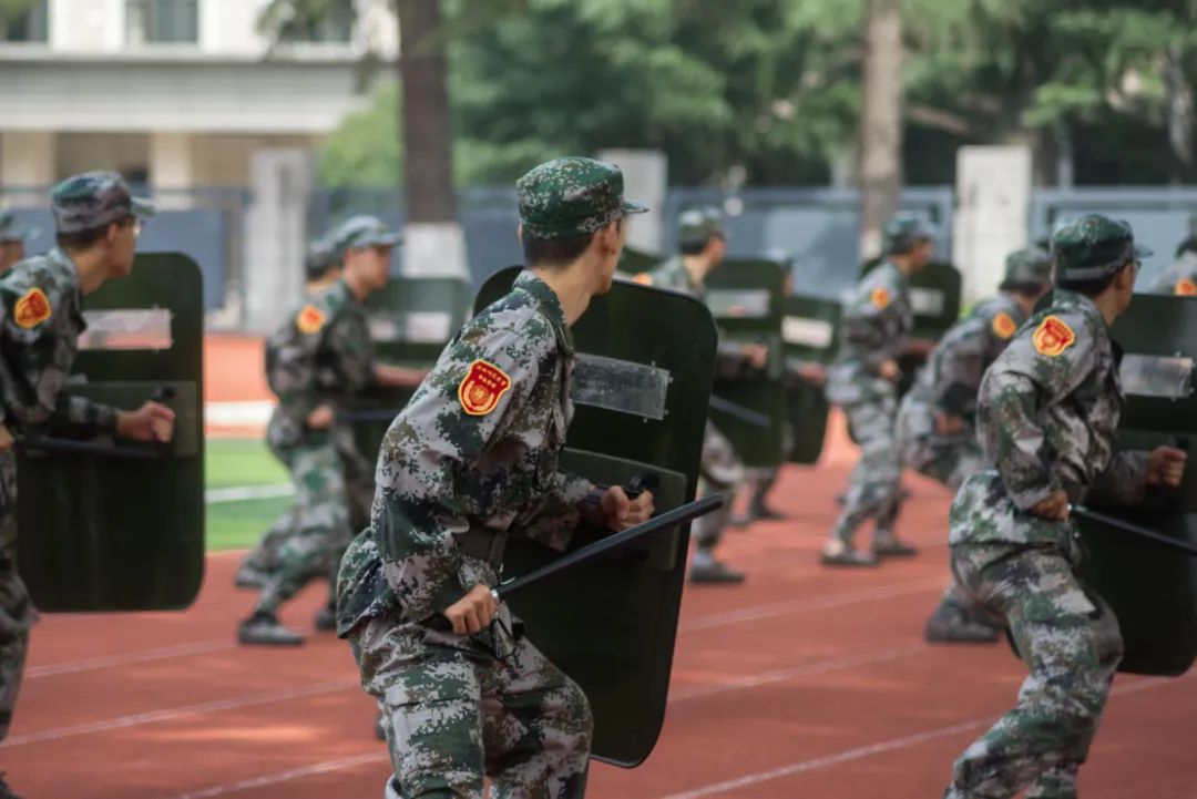 青春!立正!看谁是2020年师大“最飒连队”,快来pick吧!