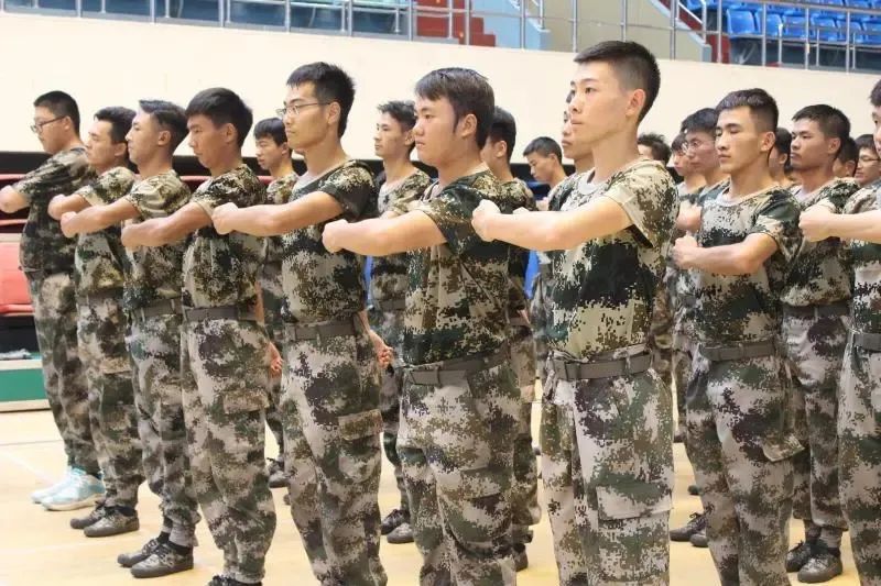 青春!立正!看谁是2020年师大“最飒连队”,快来pick吧!