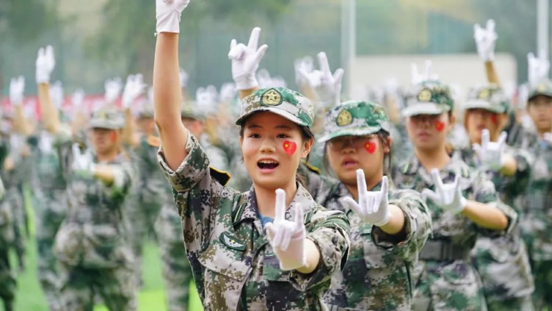 青春!立正!看谁是2020年师大“最飒连队”,快来pick吧!
