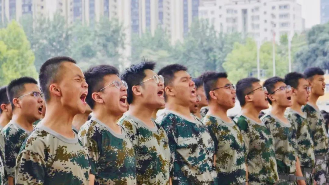 青春!立正!看谁是2020年师大“最飒连队”,快来pick吧!