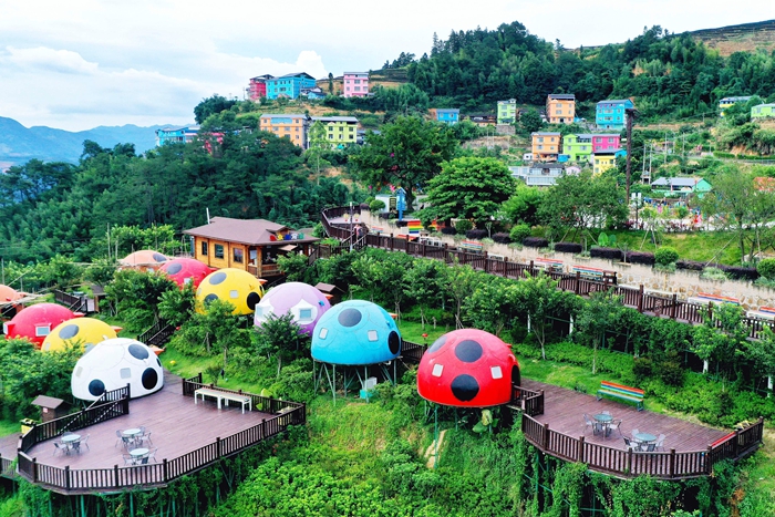 官图为上后村子畲旧貌实图为卑鄙“旅施后村”兴的官畲村。