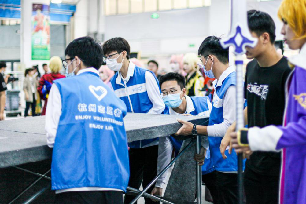 烟头减少!CD退潮!杭电志愿者见证时代风潮