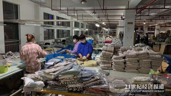 (图说:大量中国工厂在内贸平台接到来自印度的订单 受访对象提供)