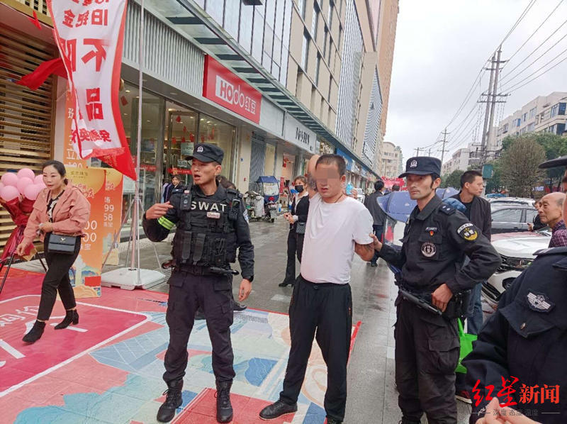 ↑高某某被抓獲