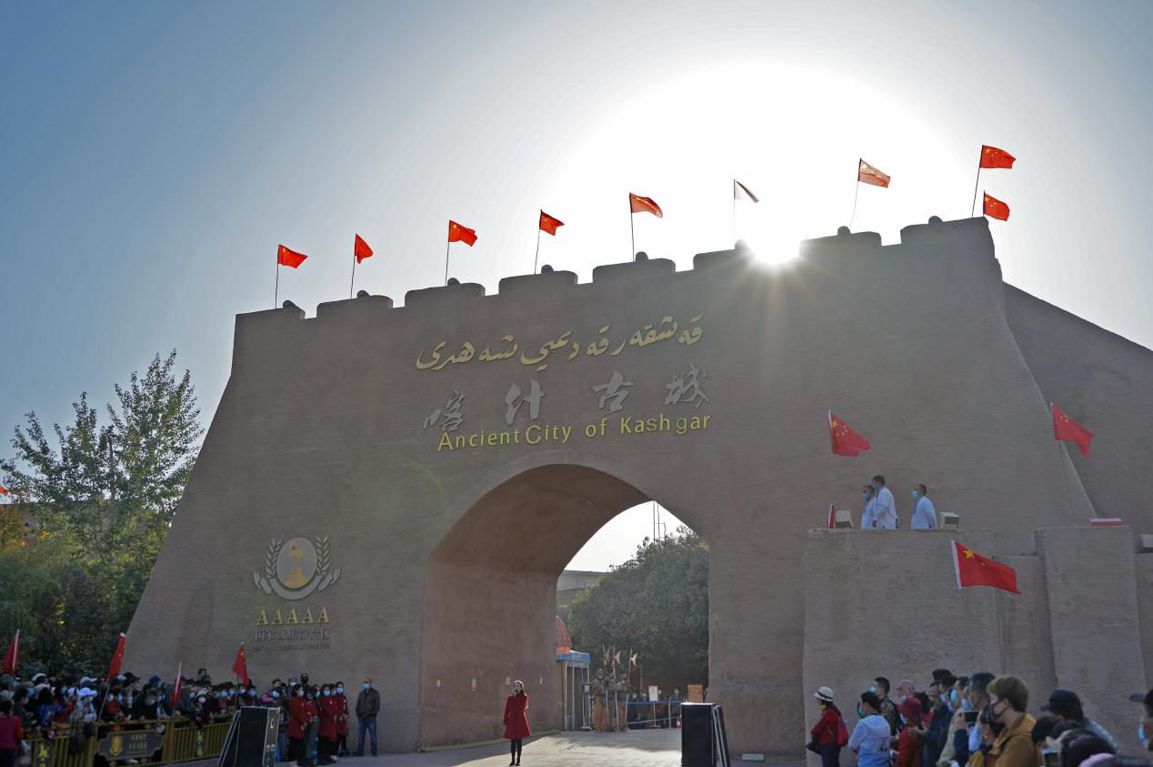 喀什人口500万_喀什古城图片(2)