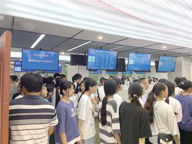 荣昌招聘_5月18日潼南 荣昌学习中心双店开业(2)