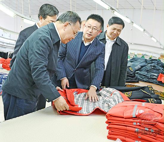中国铁建(,,)党委书记,董事长汪建平到张家口市万全区,尚义县调研扶贫