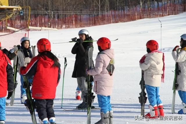 市第四中学相关负责人表示,今后将继续营造浓厚的冰雪运动氛