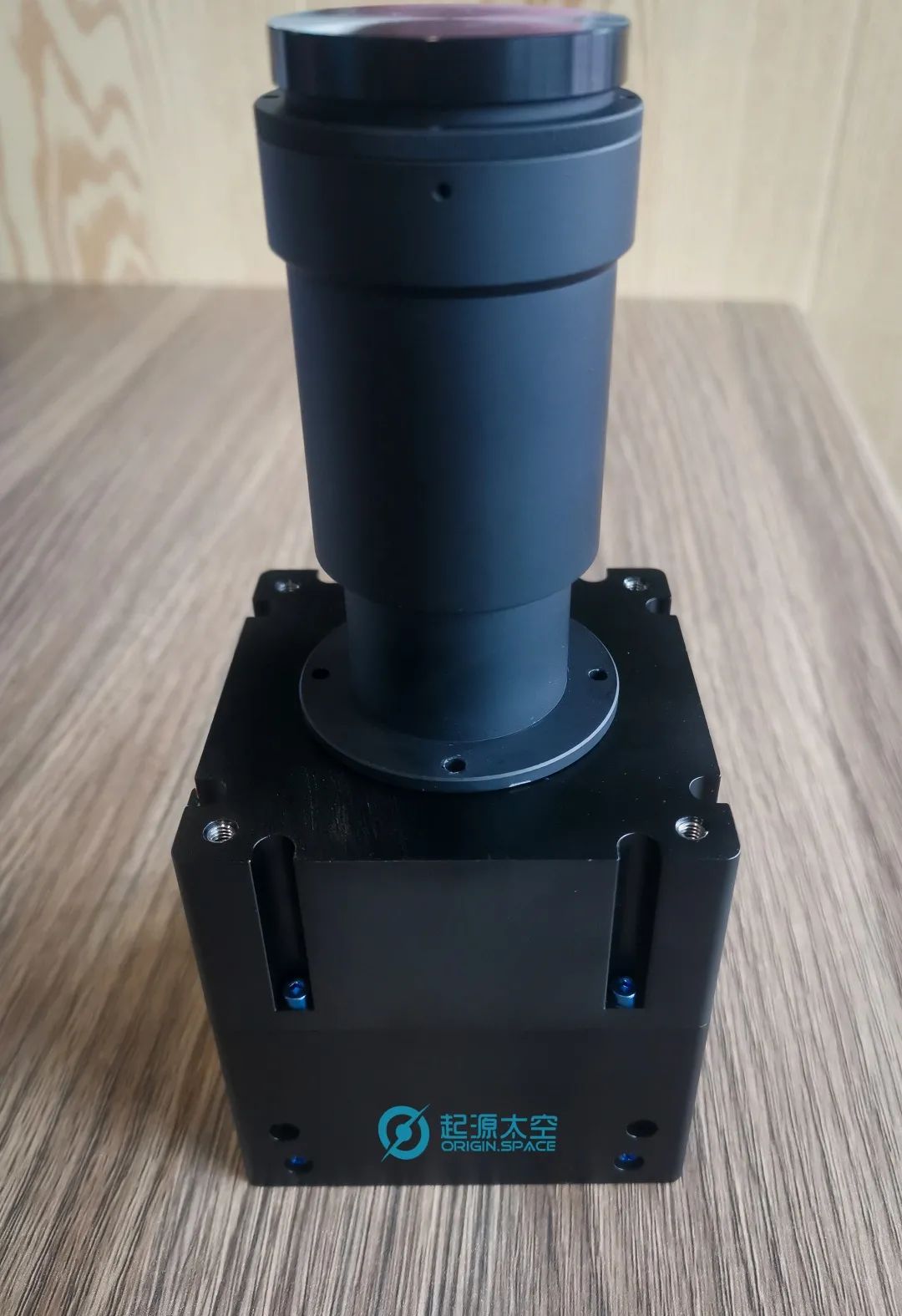 ▲此次发射的紫外望远镜实拍图片