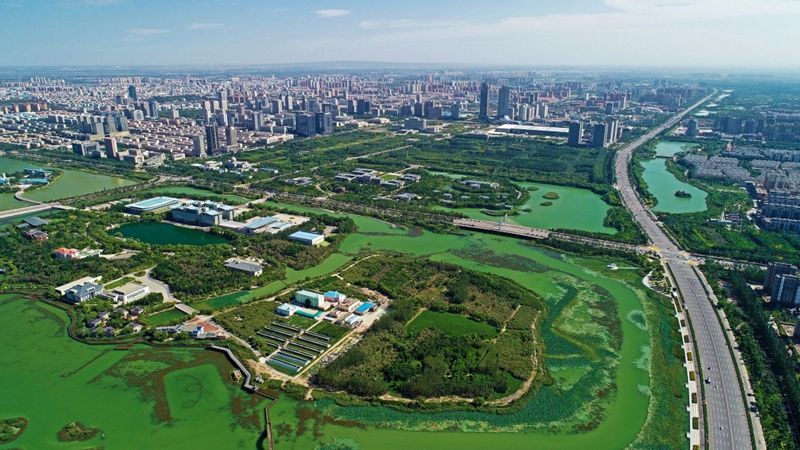 宁夏银川市金凤区俯瞰。 新华社资料图