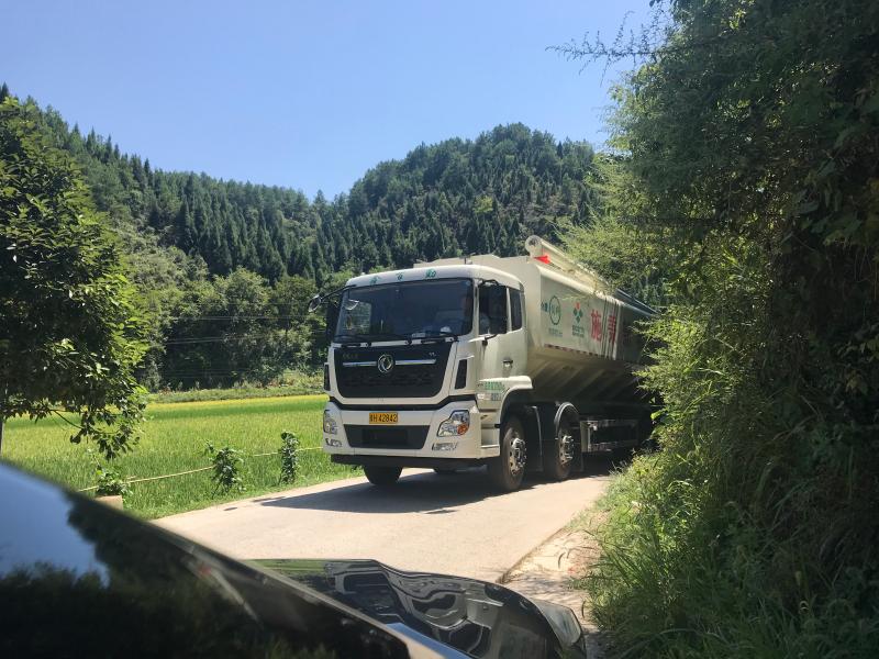 车货大送要经由好车只小一退到后T小的个让路口型道。