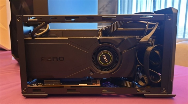 酷冷至尊推迷你主机 采用NUC模组/支持更大更长显