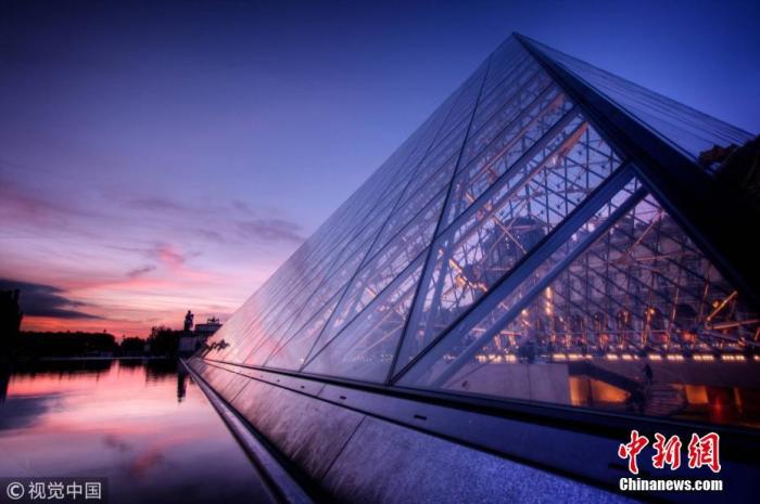 资料图：享誉世界的华裔建筑大师贝聿铭生前著名作品法国卢浮宫玻璃金字塔