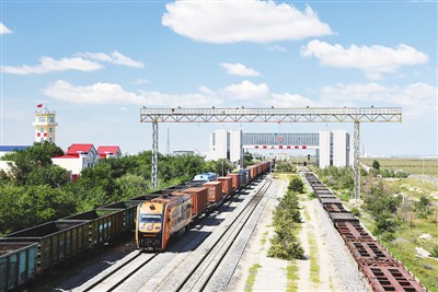 二连浩特市有多少人口