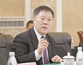 重庆信托董事长_重庆最美女孩