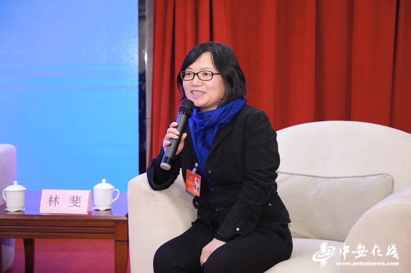 省政协委员,省社会科学院经济所区域研究室主任,研究员林斐