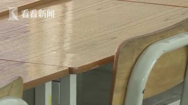 小学生弄坏投影仪 屁股被班主任打肿