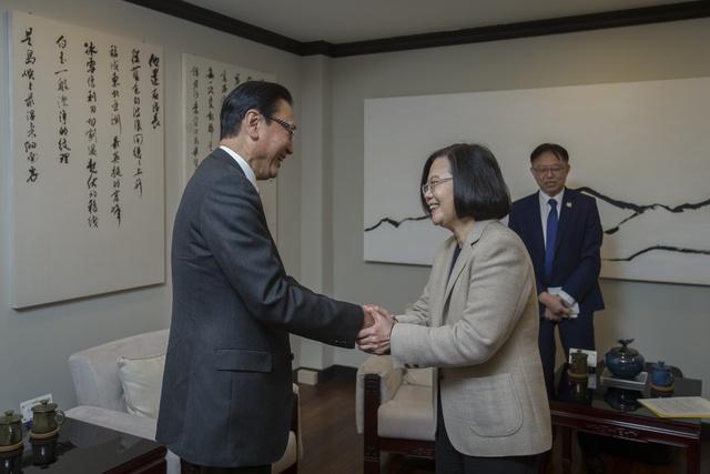 蔡英文和古屋圭司见面(图片来源:台媒)