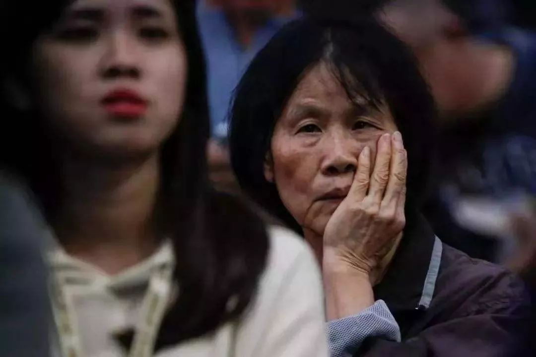 期盼改善民生的台湾民众