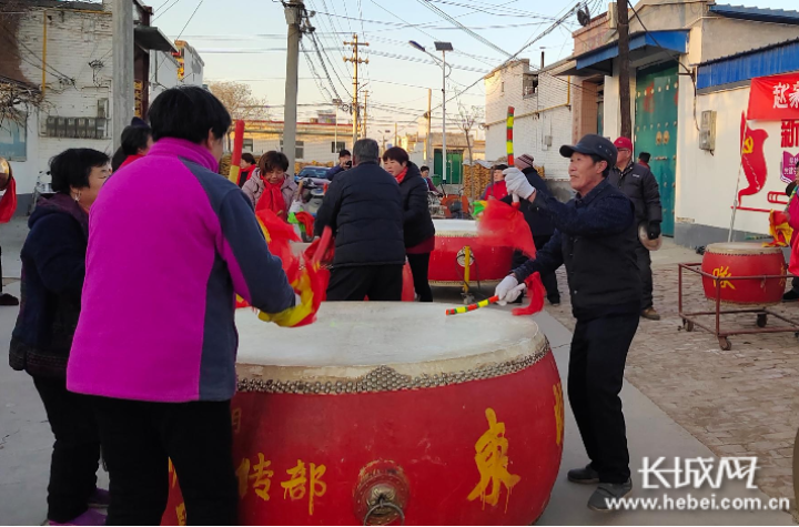 桃城区赵家圈镇:文化惠民照亮百姓幸福生活。吕明会 供图