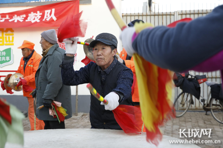 桃城区赵家圈镇:文化惠民照亮百姓幸福生活。吕明会 供图