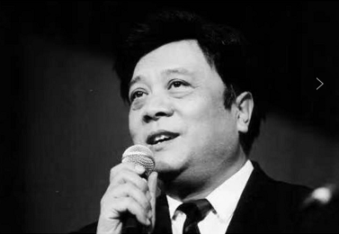 资料图：赵忠祥。