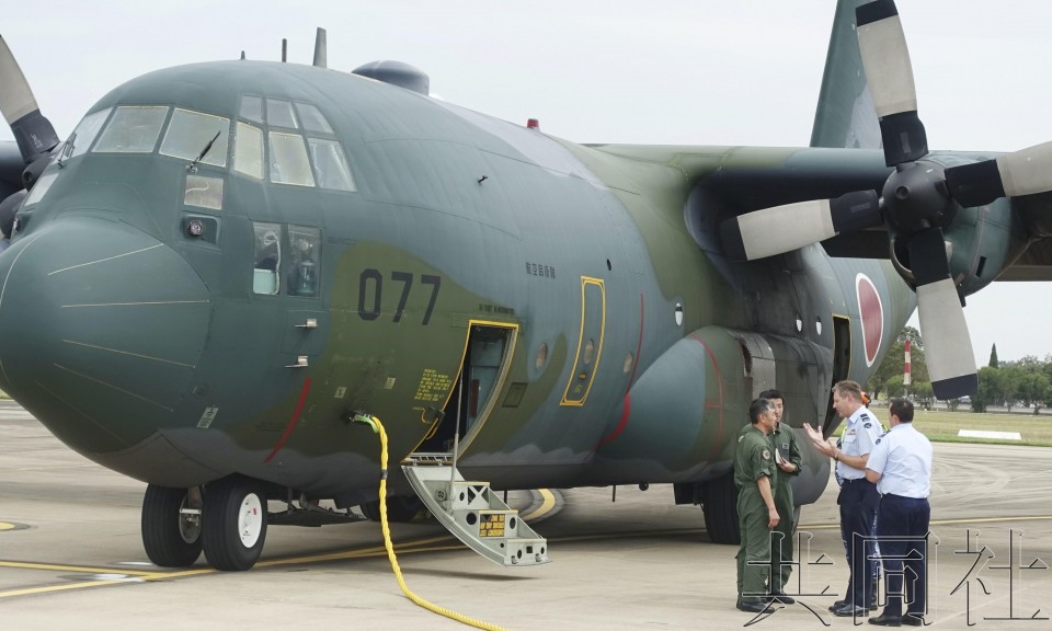  日本空自C-130 图自共同社
