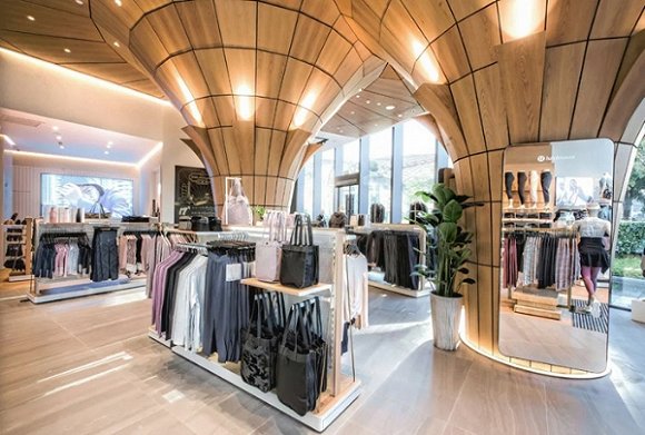 Lululemon：谜题待解