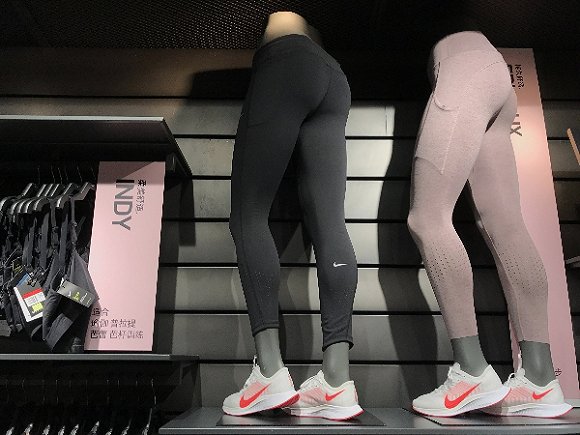 Lululemon：谜题待解