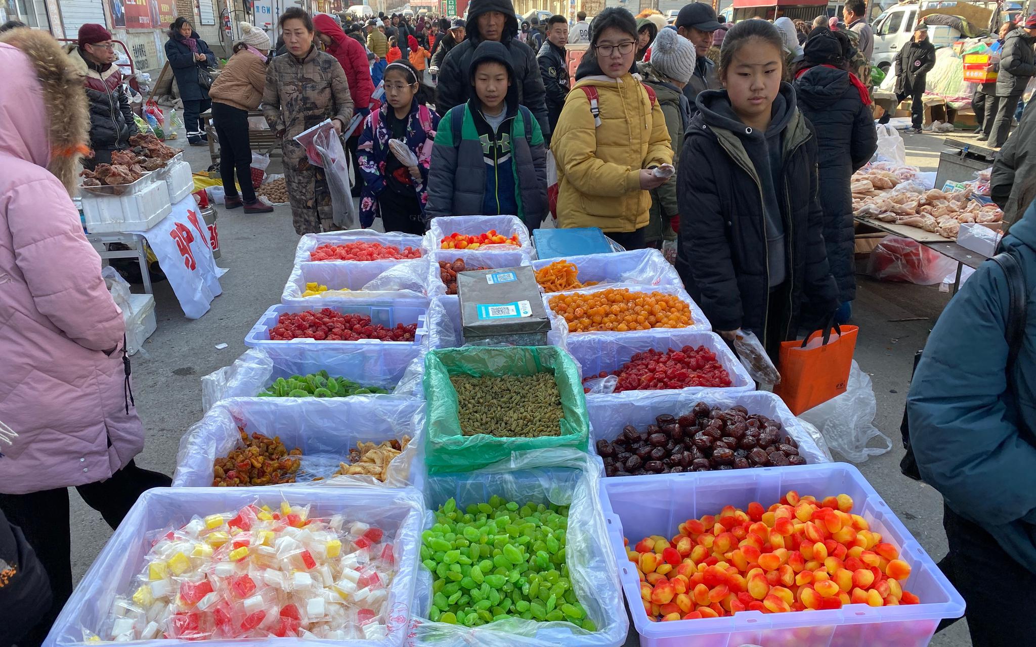 过年农村人口减少_农村过年图片(3)