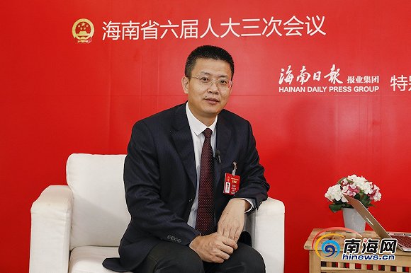 万宁市委书记贺敬平打造精品体育赛事ip加快旅游业转型升级