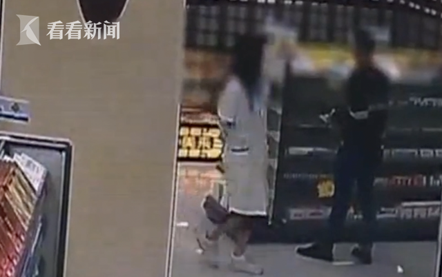 男子踩点猥亵女店员被拘10日 家属：他心理不正