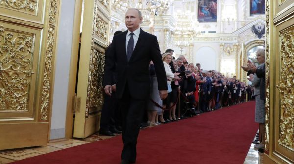 2018年5月7日，普京在克里姆林宫出席第四个总统任期就职典礼。（路透社资料图片）