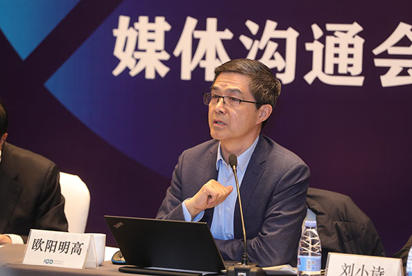 欧阳明高：2035年之后纯电动将成为汽车市场主体