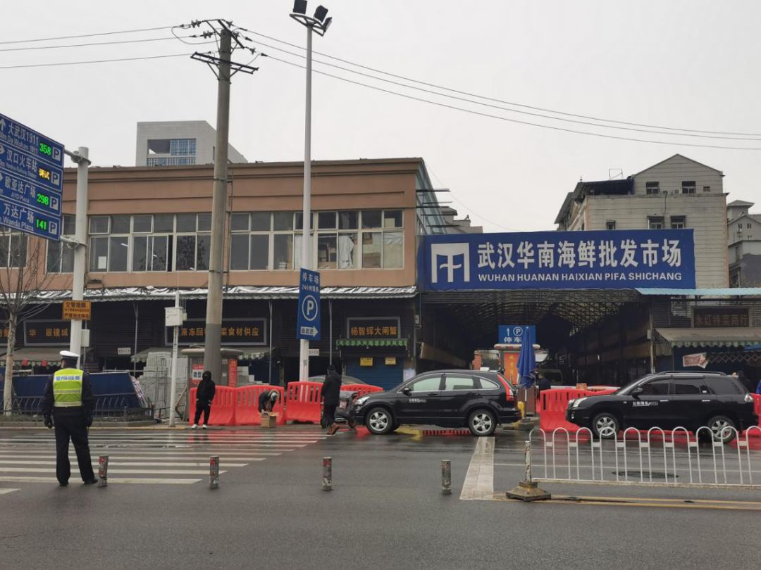 (2020年1月1日,华南海鲜批发市场已休业。本报记者 张家振/摄影)
