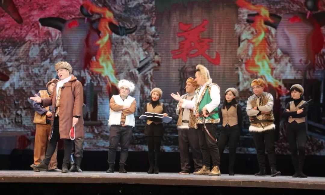 @盐城人,广播大片《智取威虎山》全网首发,有你熟悉的主播吗?