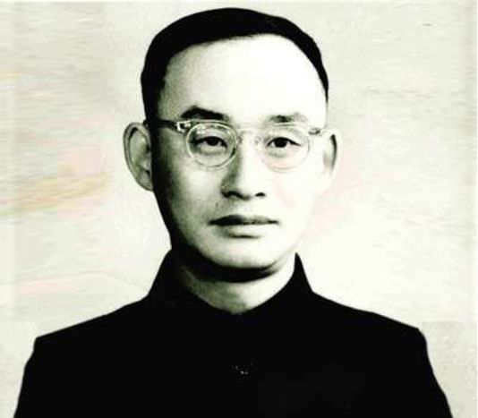 丘成桐批中国数学史研究,我们还差西方数学多少? | 科技袁人Lite第102期