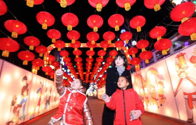 5000多盏自贡彩灯打造“最炫民族风”,丰台南宫邀您赏灯