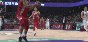 齐鲁德比遭双杀!山东男篮主场109-122不敌青岛男篮