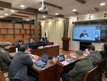 纳通老总_通泰餐饮老总丁静照片(2)