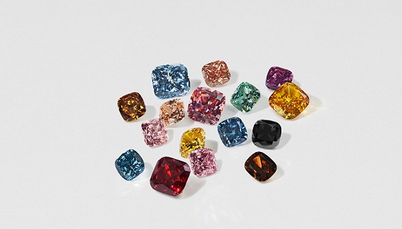 施华洛世奇推出实验室培育彩钻，但从水晶到钻石的路也不好走