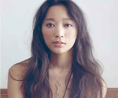 老爸劈腿,老公也劈腿,她真的好惨