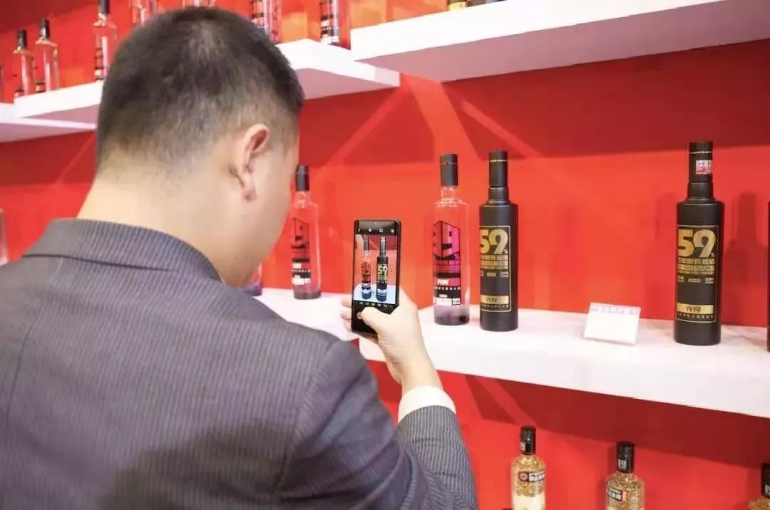 高线光瓶酒不好做一张朋友圈照片卖了3000箱酒酒商实战