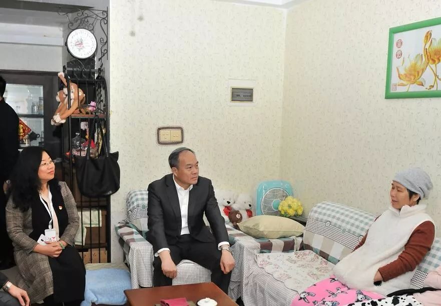 温暖!泽华书记伟汉市长慰问群众和企业,送上新春祝福!