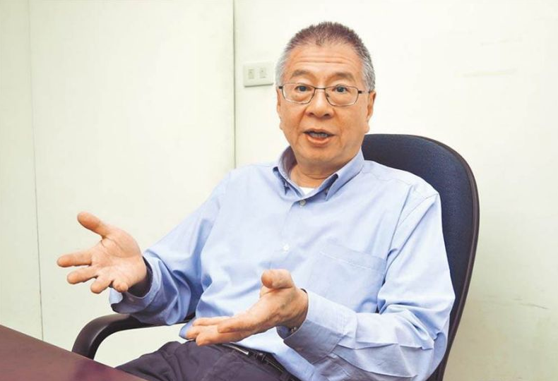 资料图:2013年上任六天即请辞的台湾“前任防长”杨念祖 图源:台媒